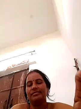 Snapshot of Suhani_hot12 chatting on 10/04/25, 12:17 Suhani hot12 online show from 10/04/25, 12:17