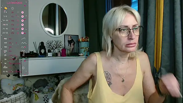 Snapshot of PamellaMurphy chatting on 07/17/26, 11:57 PamellaMurphy online show from 07/17/26, 11:57