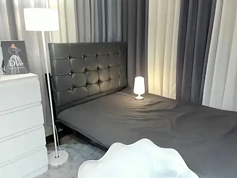 Blaire Samantha online show from 12/02/25, 07:54