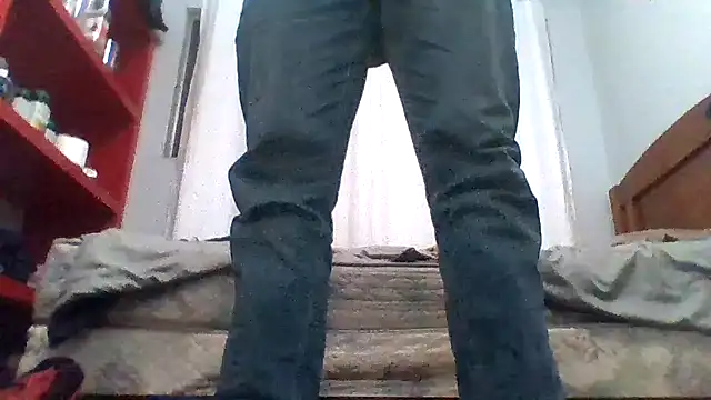 Snapshot of CouplesFuckToy69 chatting on 11/12/25, 01:54 CouplesFuckToy69 online show from 11/12/25, 01:54