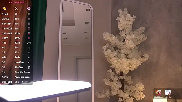 Lisafoxy  online show from 01/10/26, 10:16