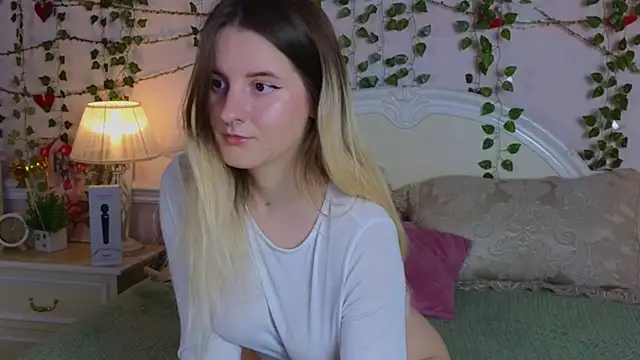 Sonia Meow online show from 11/10/25, 06:29