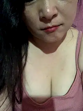 Star-sweet online show from 10/18/25, 05:53