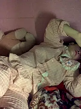 Star-sweet online show from 11/18/25, 03:10