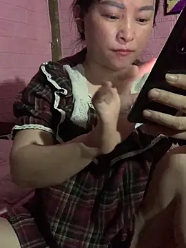 Star-sweet online show from 10/27/25, 05:41