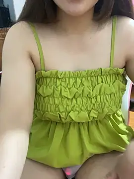 Helena-a online show from 04/26/26, 02:58