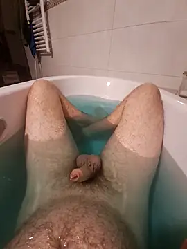 chrisili1986 online show from 11/28/25, 03:34