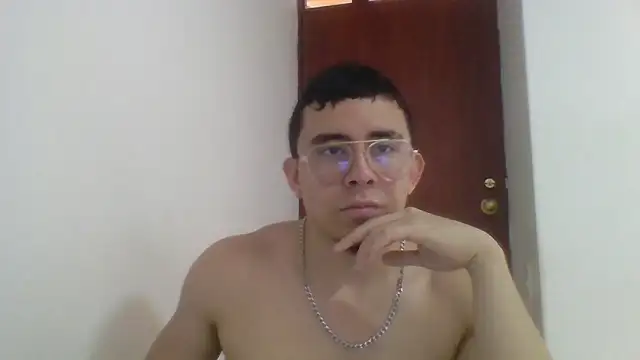 Eross Santy online show from 06/17/26, 03:22