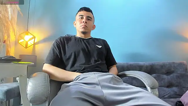 Eross Santy online show from 10/28/25, 03:33