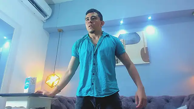 Eross Santy online show from 06/11/26, 01:08
