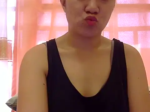 Snapshot of Lovelyclaya chatting on 11/30/25, 12:33 Lovelyclaya online show from 11/30/25, 12:33