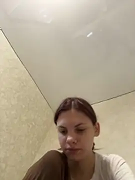 Snapshot of rinabluu chatting on 01/18/26, 01:36 rinabluu online show from 01/18/26, 01:36