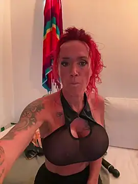 Hotmilfhamburg1 online show from 05/05/26, 04:37