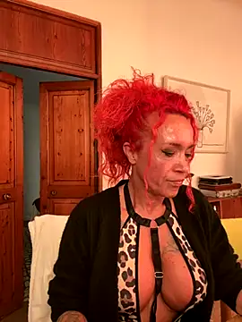 Hotmilfhamburg1 online show from 11/14/25, 05:44