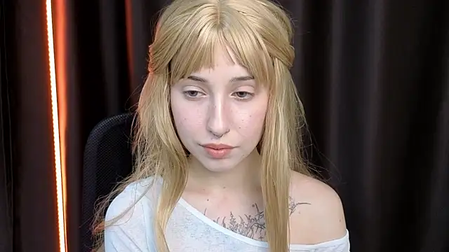 YukiMisa online show from 12/16/25, 04:55