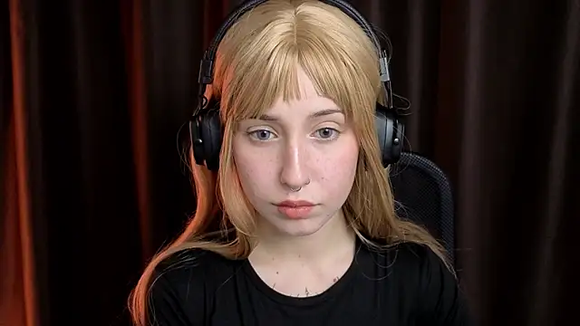 YukiMisa online show from 12/14/25, 02:55