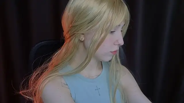 YukiMisa online show from 11/28/25, 03:23