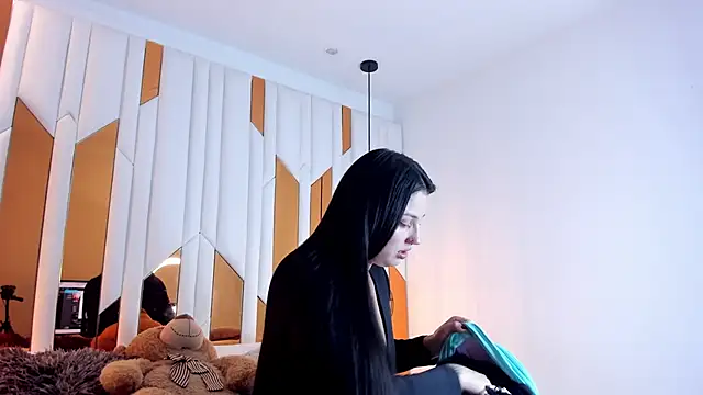 CarolinaFerrer online show from 02/16/26, 12:15