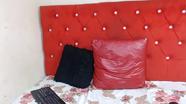 SexyBootie online show from 10/07/25, 05:36