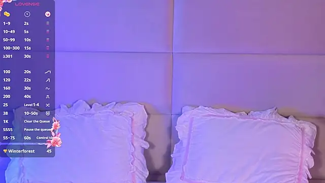 CarolaineMyers online show from 01/12/26, 06:26