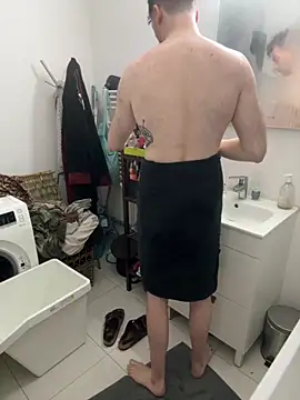 Snapshot of TomieSoichi chatting on 10/07/25, 05:08 TomieSoichi online show from 10/07/25, 05:08