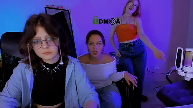 samanta hotty online show from 10/11/25, 07:04