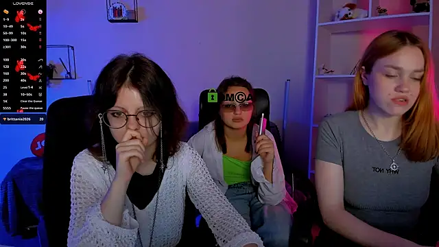 samanta hotty online show from 10/19/25, 07:16