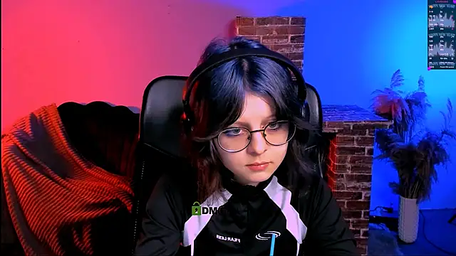 samanta hotty online show from 12/18/25, 08:01