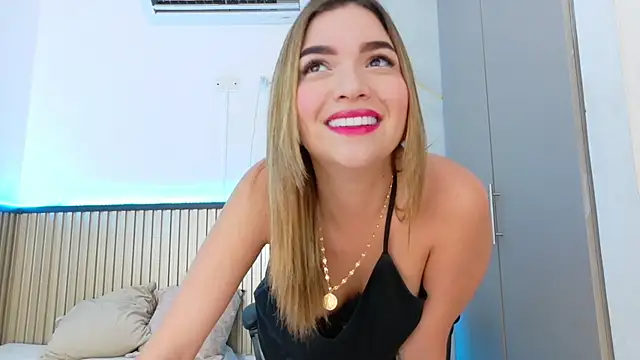 Sammy Lovee online show from 10/04/25, 07:26