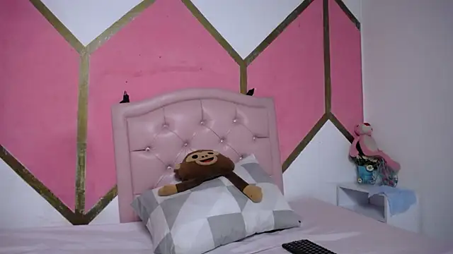 Mia Wilsom online show from 12/03/25, 11:53