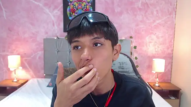 MAXIMILIANO  HOT online show from 09/18/25, 06:11