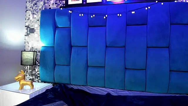 lux bitchx online show from 10/31/25, 03:47