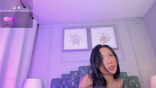 lux bitchx online show from 04/25/26, 04:04
