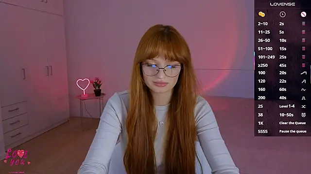 Snapshot of CuteAriel7 chatting on 10/18/25, 03:03 CuteAriel7 online show from 10/18/25, 03:03