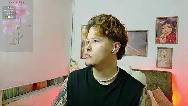  tylerr  online show from 09/09/25, 03:05