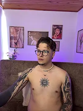  tylerr  online show from 09/14/25, 04:51