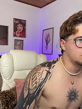  tylerr  online show from 09/10/25, 05:01