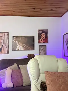  tylerr  online show from 09/11/25, 03:01