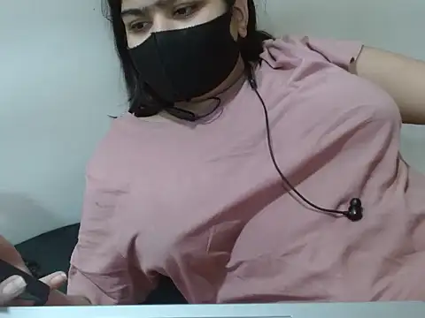 Nataliya Singh online show from 04/14/26, 01:05