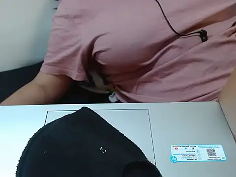 Nataliya Singh online show from 04/13/26, 05:55