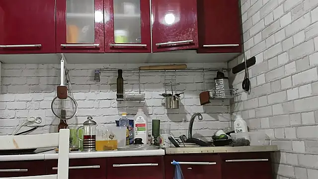 WonderConnie1 online show from 10/18/25, 06:10