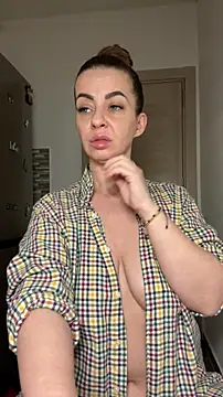 Roxanne Skye online show from 12/19/25, 05:26