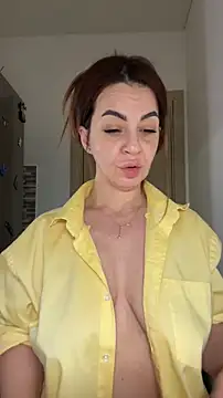 Roxanne Skye online show from 11/21/25, 03:49