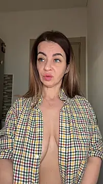 Roxanne Skye online show from 11/26/25, 03:06