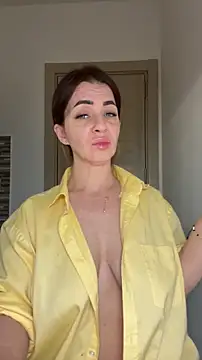 Roxanne Skye online show from 11/27/25, 03:18