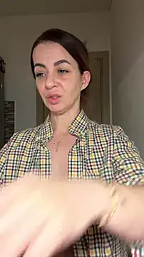 Roxanne Skye online show from 12/02/25, 04:03