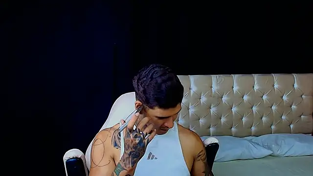 jiro kenji1 online show from 01/14/26, 02:37