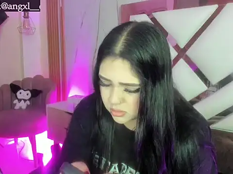 im bunny   online show from 05/08/26, 12:09
