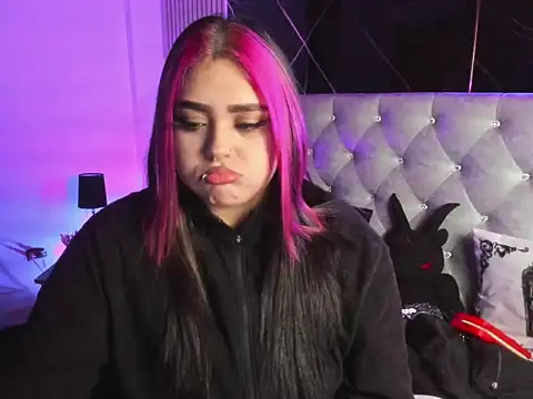 im bunny   online show from 01/13/26, 04:22