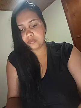 Snapshot of Alessandraa- chatting on 06/30/26, 03:50 Alessandraa- online show from 06/30/26, 03:50